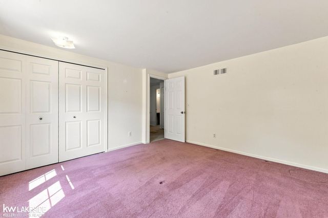 46100 Amesbury Street, Plymouth, MI 48170
