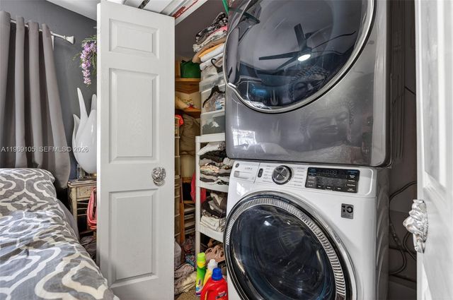 4280 NE 11th Ter, Pompano Beach, FL 33064