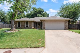 1604 Green Leaf Circle, Edmond, OK 73013