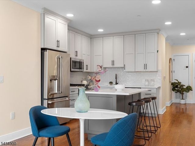 3316 John F Kennedy Blvd 404, Jersey City, NJ 07307