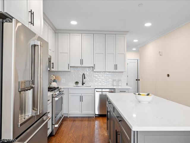 3316 John F Kennedy Blvd 404, Jersey City, NJ 07307
