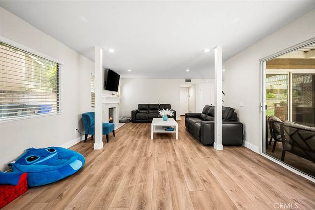 27184 Highlands Lane, Valencia, CA 91354
