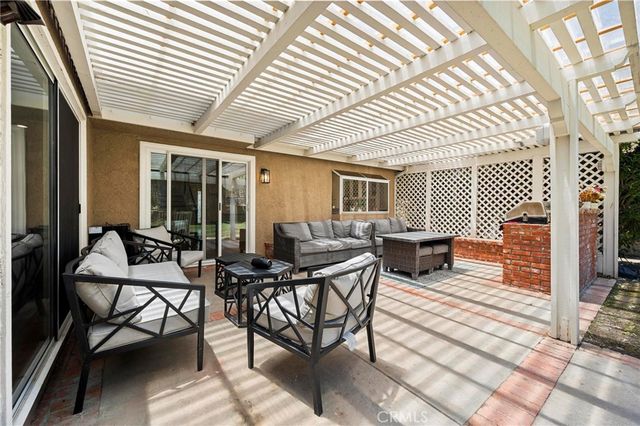 27184 Highlands Lane, Valencia, CA 91354