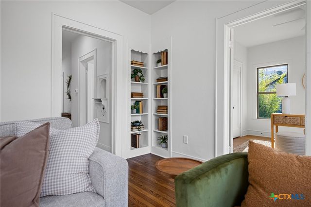 1119 N 1st Street, Temple, TX 76501