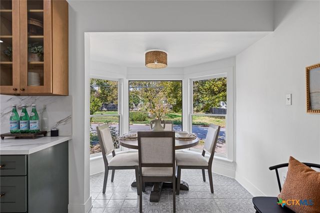 1119 N 1st Street, Temple, TX 76501