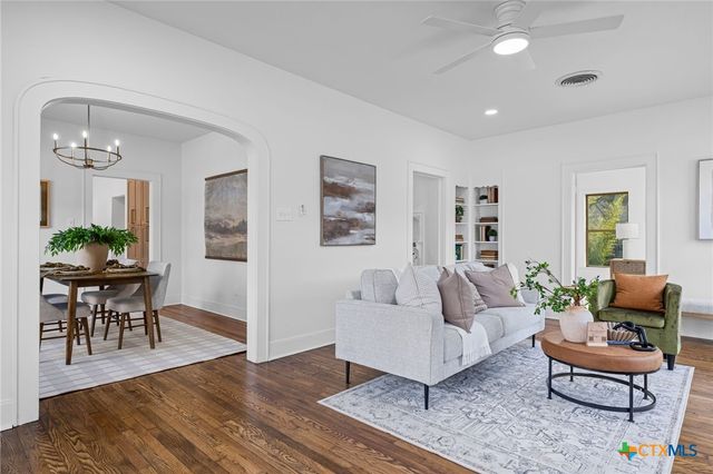 1119 N 1st Street, Temple, TX 76501