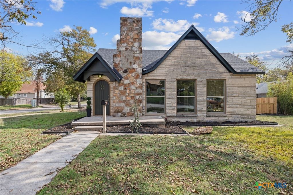 1119 N 1st Street, Temple, TX 76501