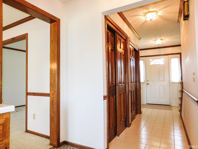 120 Lindenwood Drive, Bluffton, IN 46714