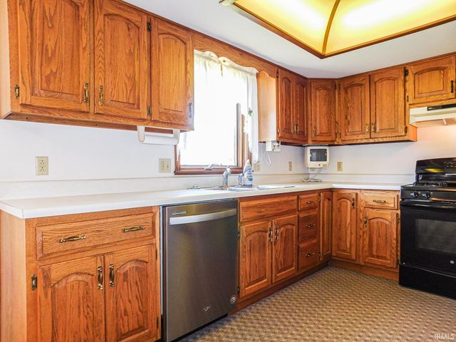 120 Lindenwood Drive, Bluffton, IN 46714