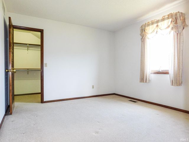 120 Lindenwood Drive, Bluffton, IN 46714