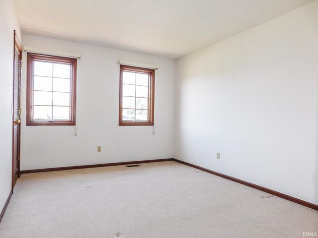 120 Lindenwood Drive, Bluffton, IN 46714