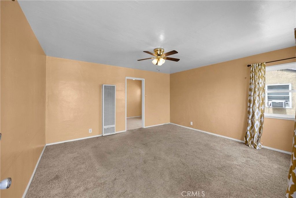 Image 10 of property listing at 3581 Cherry, Long Beach, CA 90807