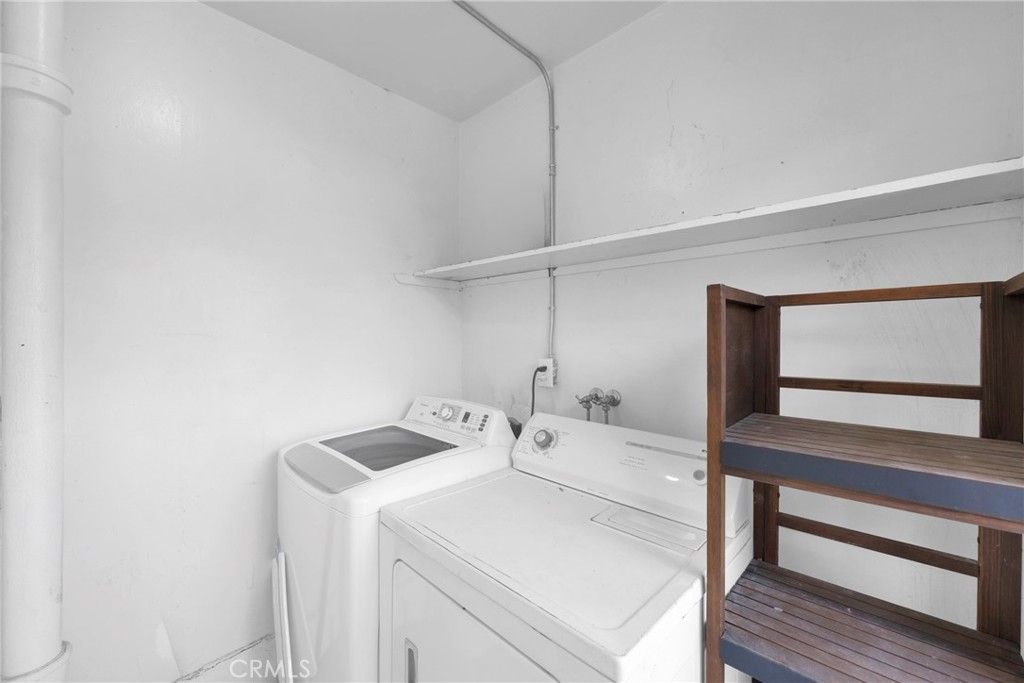 Image 25 of property listing at 3581 Cherry, Long Beach, CA 90807