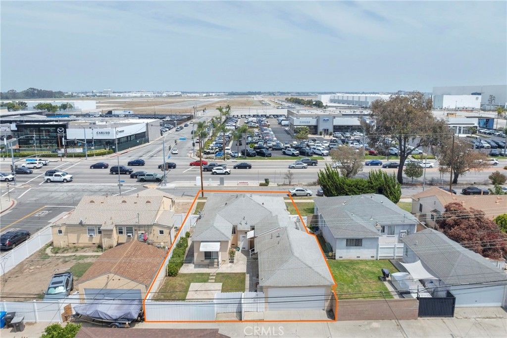 Image 34 of property listing at 3581 Cherry, Long Beach, CA 90807