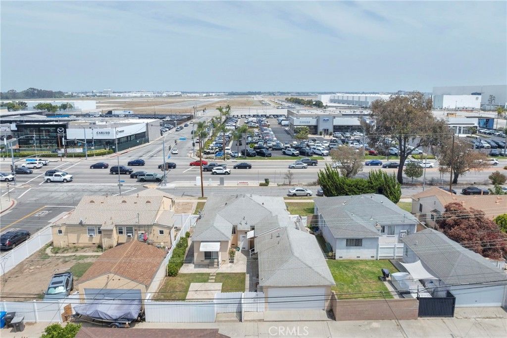 Image 35 of property listing at 3581 Cherry, Long Beach, CA 90807
