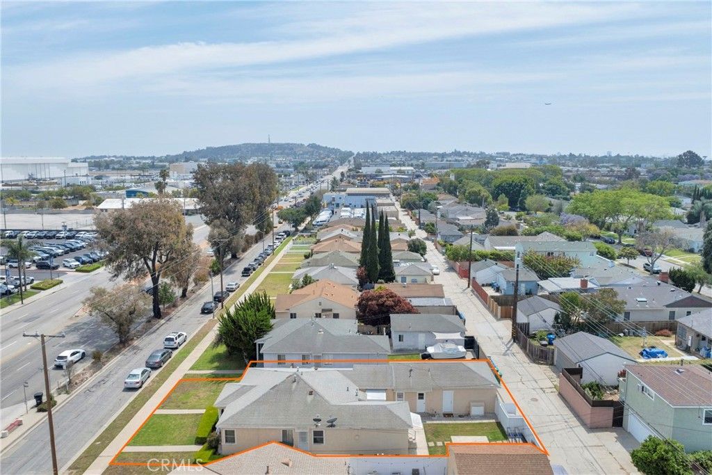 Image 38 of property listing at 3581 Cherry, Long Beach, CA 90807