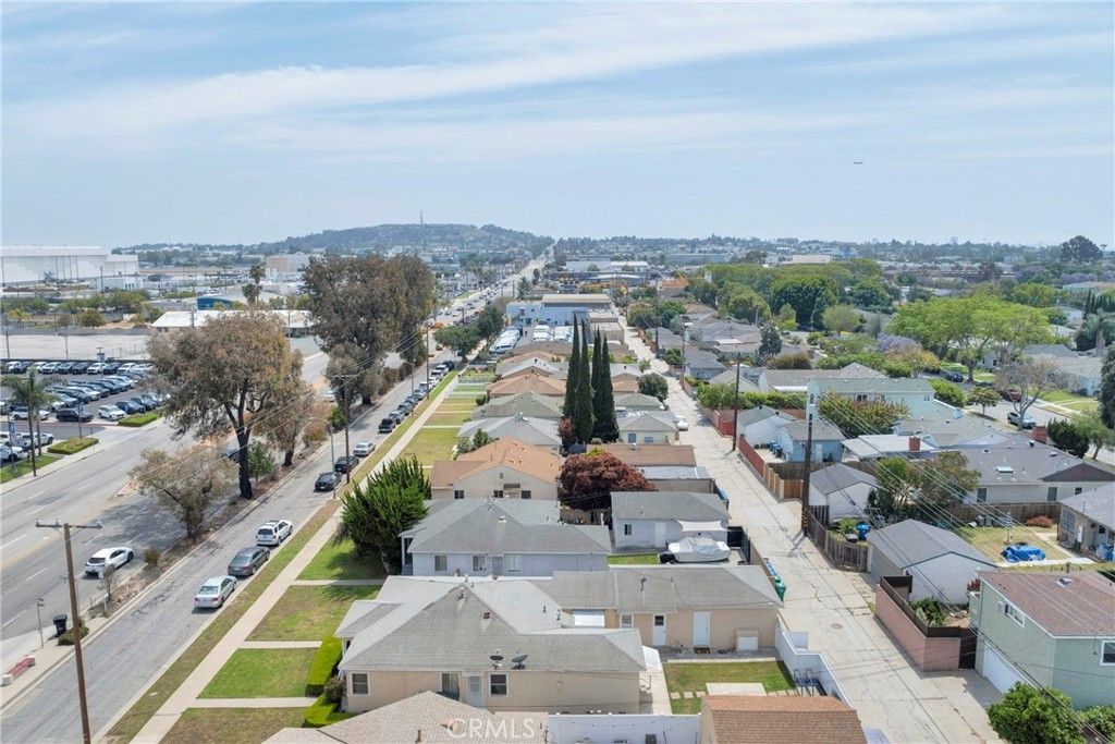 Image 39 of property listing at 3581 Cherry, Long Beach, CA 90807