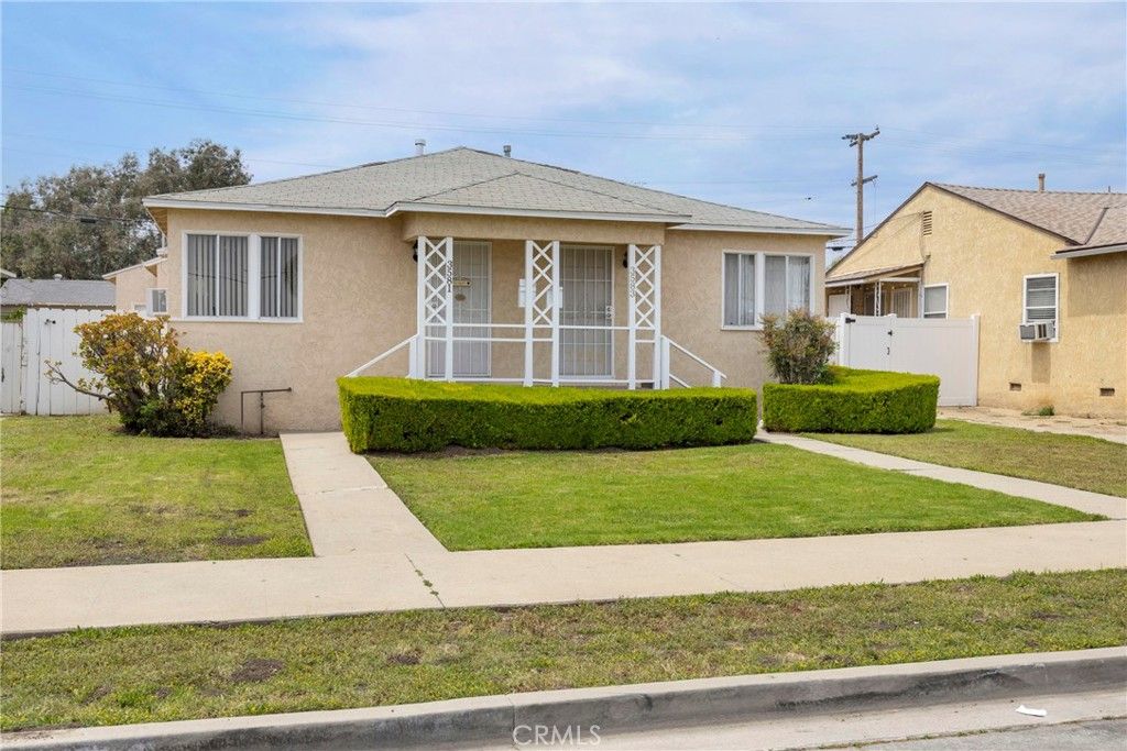 Image 7 of property listing at 3581 Cherry, Long Beach, CA 90807