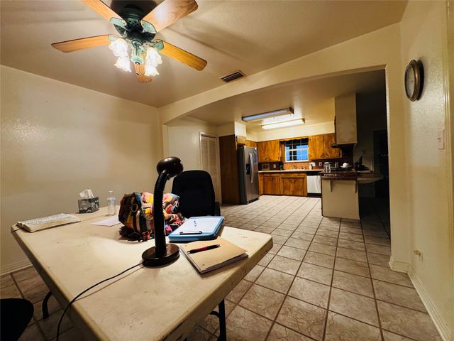 1111 E Sammy Baugh Avenue, Rotan, TX 79546