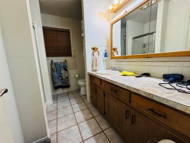 1111 E Sammy Baugh Avenue, Rotan, TX 79546