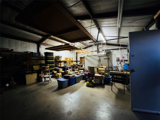 1111 E Sammy Baugh Avenue, Rotan, TX 79546