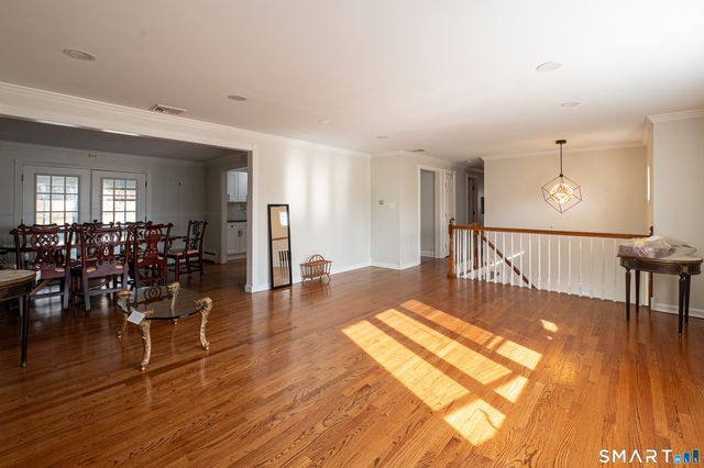 6 Liberty Terrace, North Haven, CT 06473