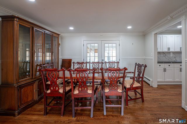 6 Liberty Terrace, North Haven, CT 06473