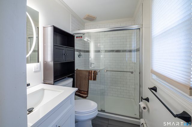 6 Liberty Terrace, North Haven, CT 06473