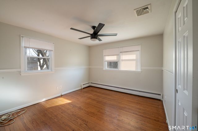 6 Liberty Terrace, North Haven, CT 06473