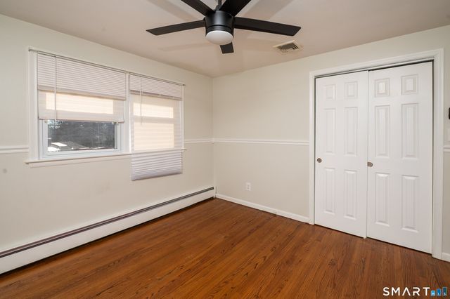 6 Liberty Terrace, North Haven, CT 06473