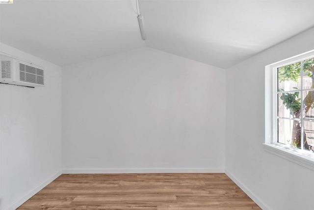 36863 Elm St, Newark, CA 94560