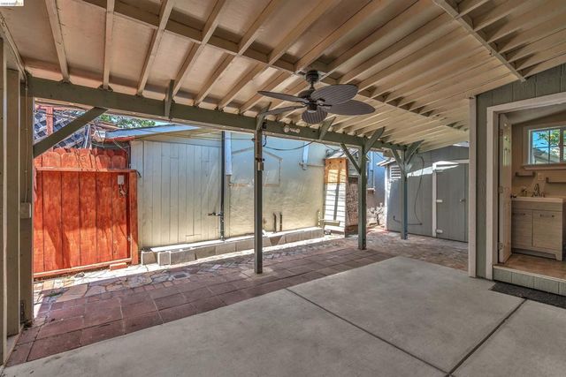 36863 Elm St, Newark, CA 94560