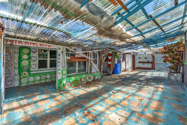 36863 Elm St, Newark, CA 94560