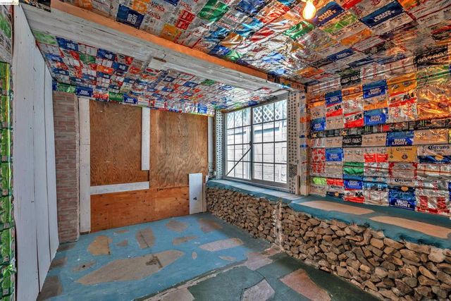 36863 Elm St, Newark, CA 94560