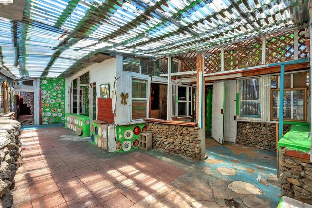 36863 Elm St, Newark, CA 94560