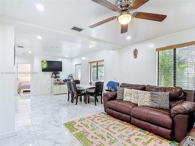 10045 SW 172nd St, Miami, FL 33157