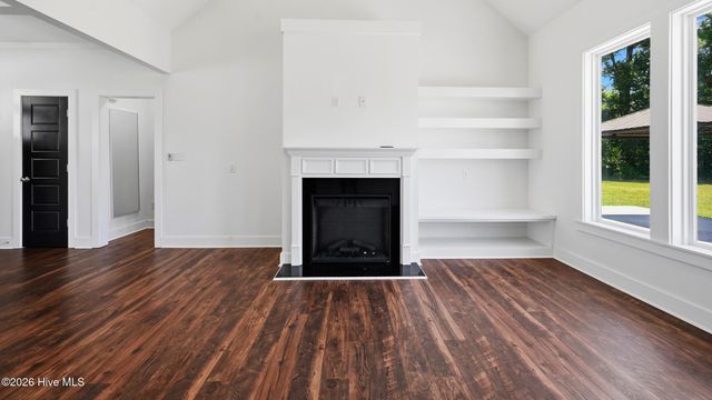 2547 Autumn Ridge Lane, Greenville, NC 27834