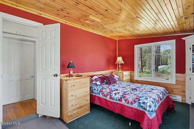 13 Young Road, Middle Grove, NY 12850