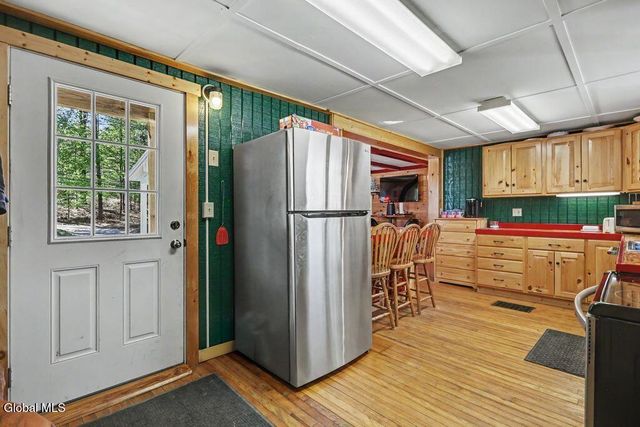 13 Young Road, Middle Grove, NY 12850