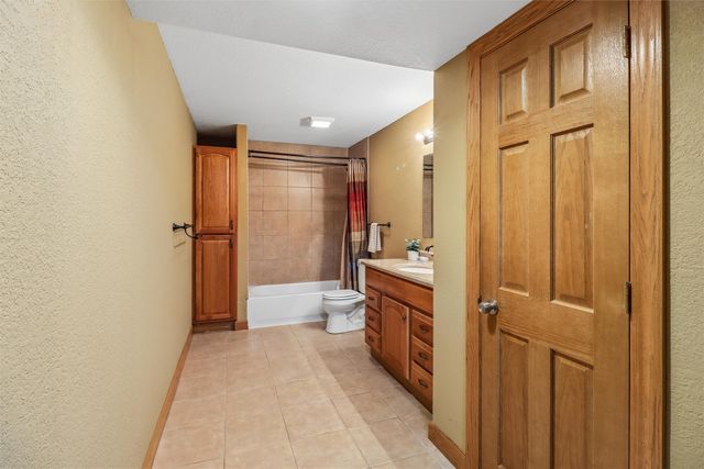 1716 NW Gabus Drive, Grimes, IA 50111