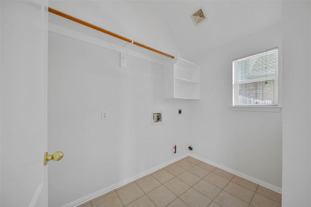 9918 Memorial Crossing Drive, Tomball, TX 77375