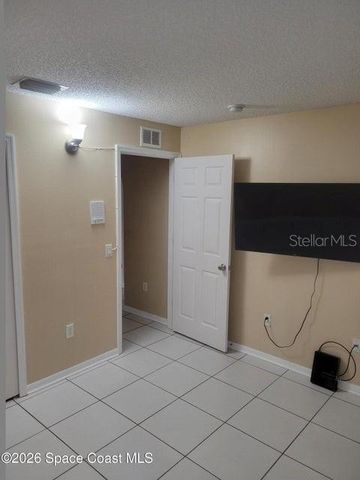 281 SEAHORSE CIRCLE SE, Palm Bay, FL 32909