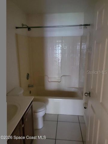 281 SEAHORSE CIRCLE SE, Palm Bay, FL 32909