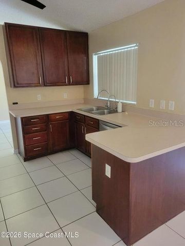 281 SEAHORSE CIRCLE SE, Palm Bay, FL 32909