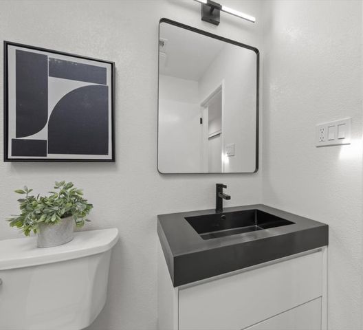 198 Greenwich Drive, Pleasant Hill, CA 94523