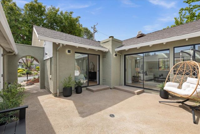 198 Greenwich Drive, Pleasant Hill, CA 94523