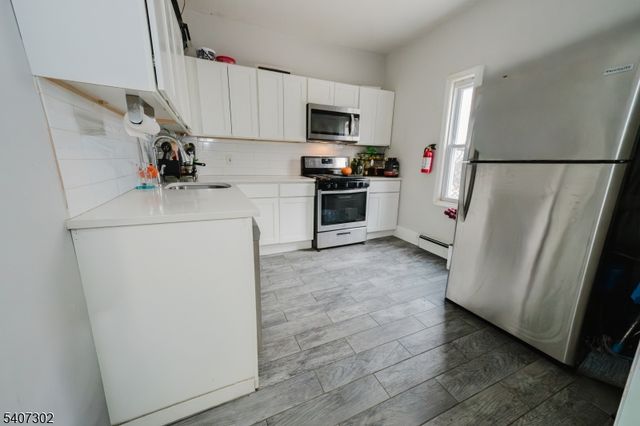 309 Summer Ave, Newark City, NJ 07104