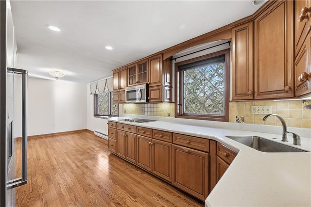 1460 GREAT OAK DRIVE, Scott Twp, PA 15220