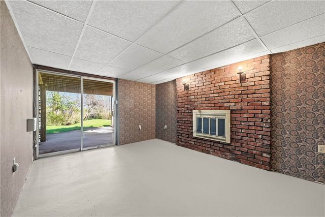 1460 GREAT OAK DRIVE, Scott Twp, PA 15220