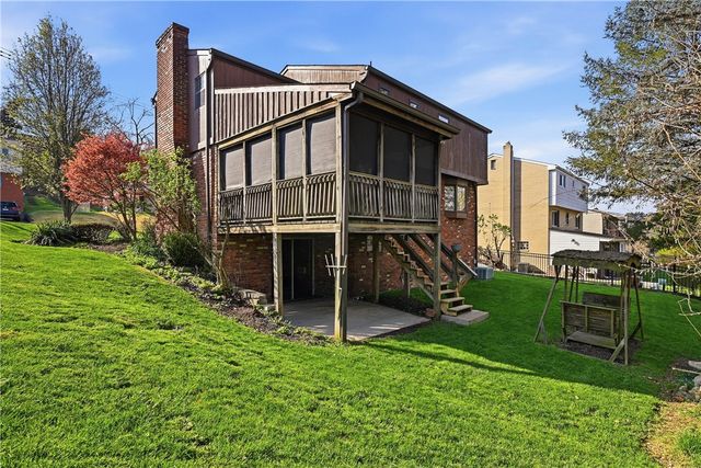 1460 GREAT OAK DRIVE, Scott Twp, PA 15220